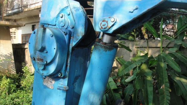 เครน UNIC V-TURBO 2.5ตัน รุ่นใหม่6เหลี่ยม ท้องวี หลังวี 3ปลอก2ชัก เก่านอก อุปกรณ์ครบ สภาพสวย ราคาถูก