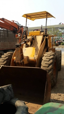 รถตัก KOMATSU  510.     สนใจติดต่อ  081 - 6079515