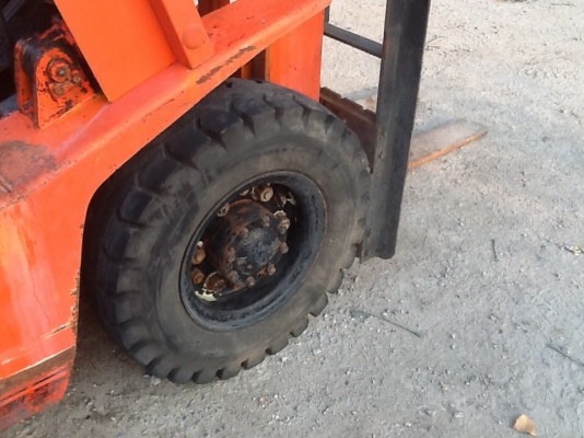 รถยกนิสสัน2ตันเบนซิลเสาสูง3เมตร สภาพดีพร้อมใช้นำเข้าญี่ปุ่น ราคาไม่แพงครับ