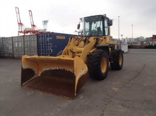 รถตักล้อยาง WA150-3-64225