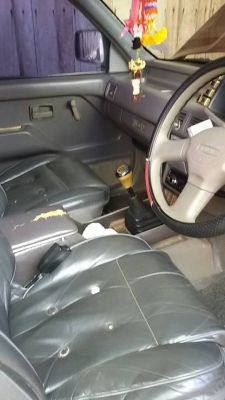 รถปิ๊กอัพ อีซูซุ TFR