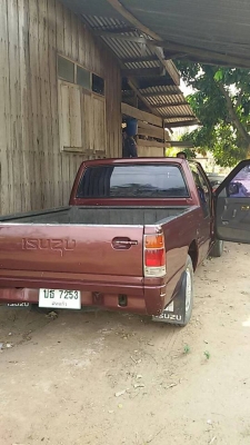 รถปิ๊กอัพ อีซูซุ TFR