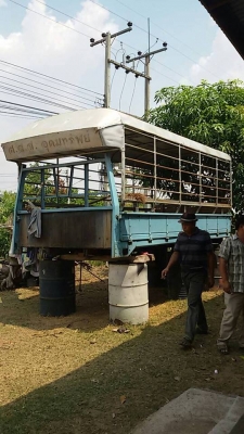 ขายด่วนกระบะ NKR พร้อมหลังคา ราคาถูกๆ