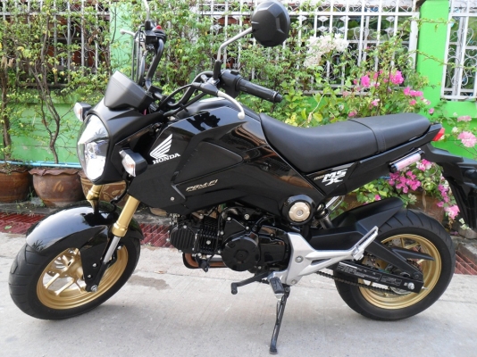 ------->> MSX รถห้าเดือน วิ่ง 6000โล เดิมสนิท ขาย 56,000 ------->> MSX รถห้าเดือน วิ่ง 6000โล เดิมสนิท ขาย 56,000