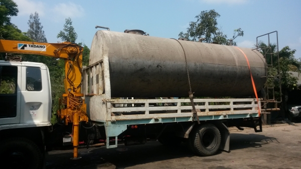 ขายแท้งค์น้ำมันขนาดใหญ่ พร้อมตู้เติมน้ำมันไม่เป็นสนิมครับ เก็บไว้ในร่มใช้งานได้ปรกติ น้ำมันยังอยู่ในถังอีกเยอะครับ ขาย 58000 บาท