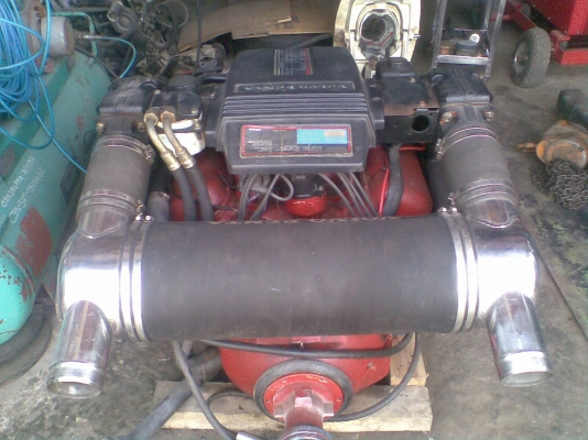 ขายเครื่อง VOLVO PENTA 7.4 ราคา 140,000 บาทถ้วนค่ะ เครื่องอยู่กรุงเทพค่ะ