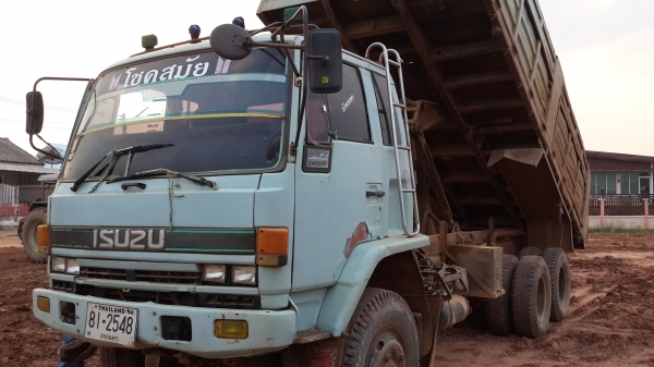 ขายด่วนISUZUROCKY240นางฟ้าแท้เอกสารครบรถใช้งานทุกวันมีระบบลากลูกโทร0843923995