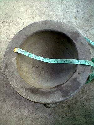 ครกหิน ของเก่า  กว้าง 10 นิ้ว สูง 6 นิ้ว