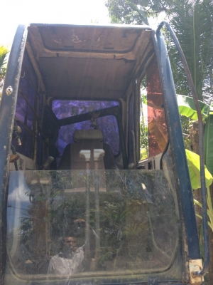 SK200-3. YN 14910เอกสารอินวอยน์ รถสภาพใช้ได้....เอาไปเก็บซ่อมบ้าง รถใช้งานอยู่เครื่องดีปั้มดี เอวดี.....