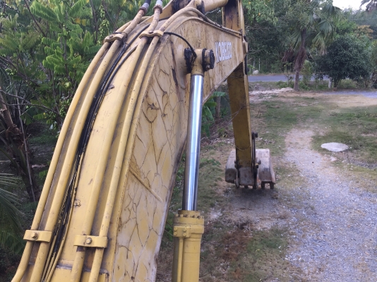 SK200-3. YN 14910เอกสารอินวอยน์ รถสภาพใช้ได้....เอาไปเก็บซ่อมบ้าง รถใช้งานอยู่เครื่องดีปั้มดี เอวดี.....