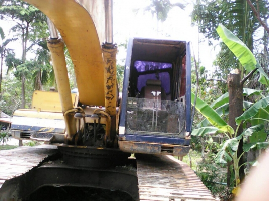 SK200-3. YN 14910เอกสารอินวอยน์ รถสภาพใช้ได้....เอาไปเก็บซ่อมบ้าง รถใช้งานอยู่เครื่องดีปั้มดี เอวดี.....