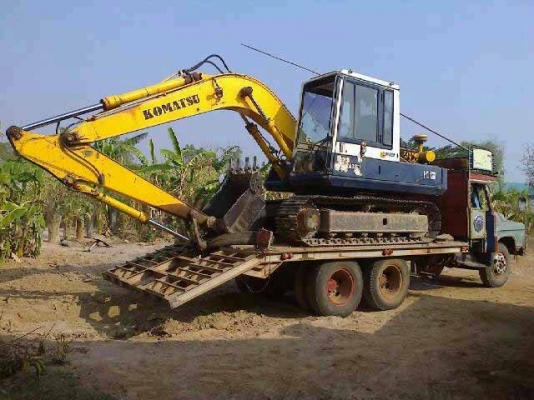 ~ขาย<คู่>ราคา 530,000บ<คู่>แบคโฮและเทนเลอร์ สภาพใช้งานได้เลยทั้ง2คัน แบ็คโฮ PC-100-3_เทนเลอร์EH700สิบล้อหัวยาว1เพา สภาพบรรทุก แบ็คโฮ PC120 วิ่งทางไกลสะบาย ครับ