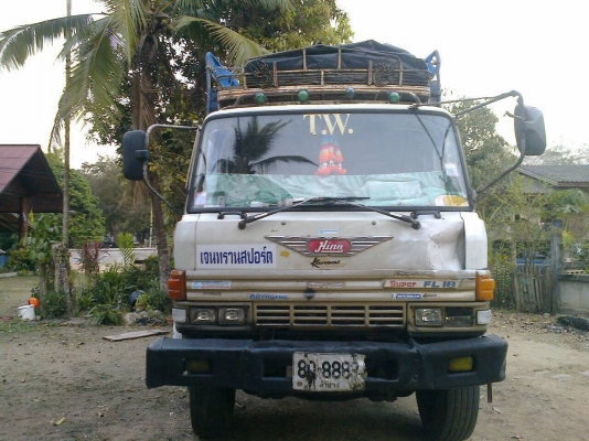 ขายรถล่องเพลาเดียว KT925 วางหัว F18 คัสซีสวย เครื่อง EH700 168 แรงม้า พวงมาลัยพาวเวอร์ ทะเบียนพร้อมโอนครับ