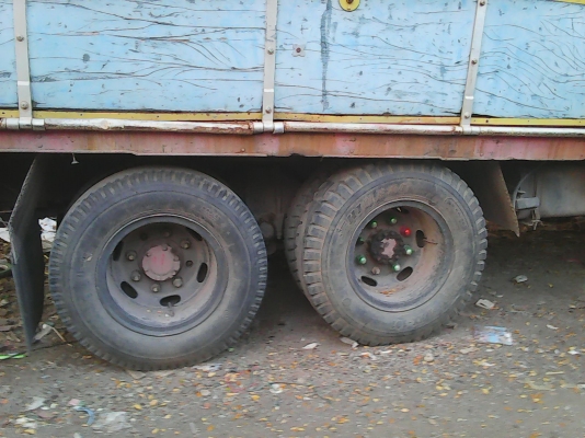 ขายสิบล้อหัวยาวเพลาเดียว อีซูสุ เครื่อง 6BF1-185 แรงม้า เฟืองท้ายใหญ่ ทะเบียนไม่ขาด วิ่งงานตลอดเอกสารพร้อมโอน