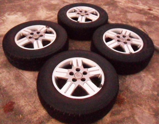 ล้อแม็กแท้ ขอบ15_5รู114 ใส่ยาง บริดสโตน215-70-R15(4ล้อ 4,500บ.)