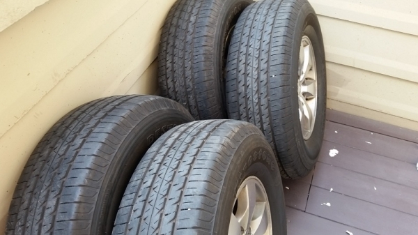 ขายล้อวีโก้ ขอบ 16 พร้อมยาง 265/70R16