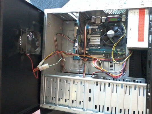 คอมพิวเตอร์เซ็ต ราคาเบาๆ คอมพิวเตอร์เซ็ต ราคาเบาๆ