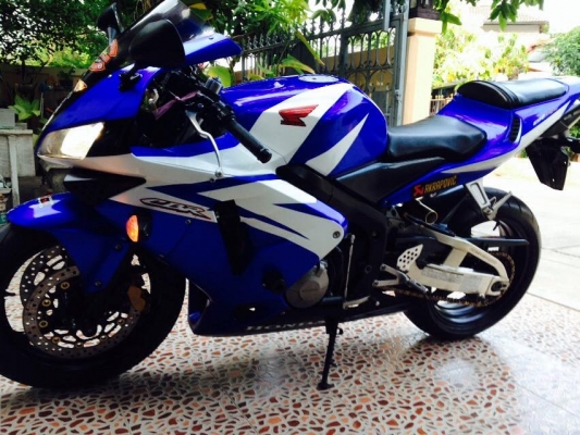 ขายCBR 600RR ปี04 กุญแจชิป ของแต่งพอสมควร ขายCBR 600RR ปี04 กุญแจชิป ของแต่งพอสมควร