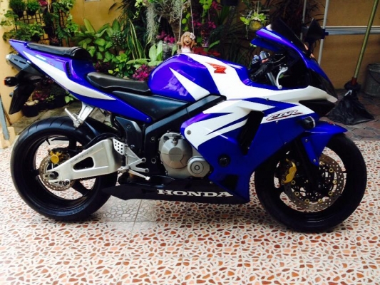 ขายCBR 600RR ปี04 กุญแจชิป ของแต่งพอสมควร ขายCBR 600RR ปี04 กุญแจชิป ของแต่งพอสมควร