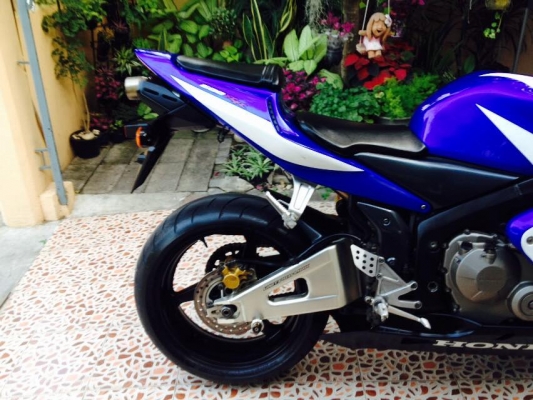 ขายCBR 600RR ปี04 กุญแจชิป ของแต่งพอสมควร ขายCBR 600RR ปี04 กุญแจชิป ของแต่งพอสมควร