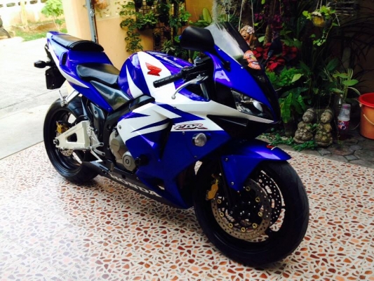 ขายCBR 600RR ปี04 กุญแจชิป ของแต่งพอสมควร