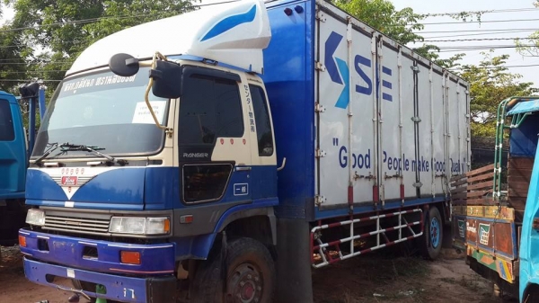 ขาย6ล้อยาว 7.2เมตร HINO FF1J 210 ตู้แห้ง10บาน แชชซีสวย เครื่องดี พ.เพาเวอร์ เบรคทิ๊ฟฟี่ แอร์เย็น สภาพพร้อมใช้งาน ยาง900R20 เอกสารเล่มทะเบียนพร้อมโอน ติดต่อ 080-7964423 085-7698049 จัดไฟแนนซ์เสร็จภายใน1วัน ขาย6ล้อยาว 7.2เมตร HINO FF1J 210 ตู้แห้ง10บาน แชชซีสวย เครื่องดี พ.เพาเวอร์ เบรคทิ๊ฟฟี่ แอร์เย็น สภาพพร้อมใช้งาน ยาง900R20 เอกสารเล่มทะเบียนพร้อมโอน ติดต่อ 080-7964423 085-7698049 จัดไฟแนนซ์เสร็จภายใน1วัน