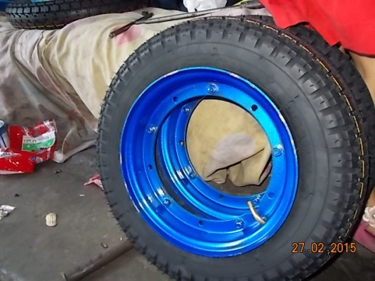 เอเซียเวสป้า---->>จัดส่งรถvespa Sprint สีน้ำเงินแก้วให้คุณรัตน์ ที่นครสวรรค์ 28/02/2558 เป็นที่เรียบร้อย