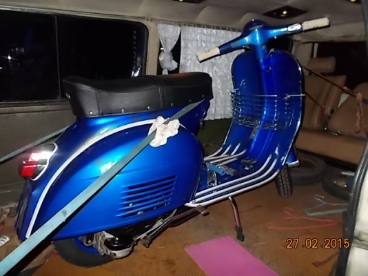 เอเซียเวสป้า---->>จัดส่งรถvespa Sprint สีน้ำเงินแก้วให้คุณรัตน์ ที่นครสวรรค์ 28/02/2558 เป็นที่เรียบร้อย