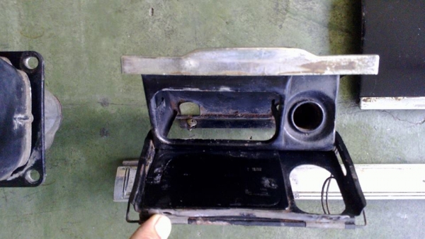 เรือนไมค์+อุปกรณ์หน้าคอลโซล Toyopet Crown Deluxe 1966 เรือนไมค์+อุปกรณ์หน้าคอลโซล Toyopet Crown Deluxe 1966