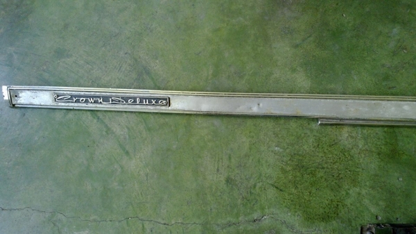 เรือนไมค์+อุปกรณ์หน้าคอลโซล Toyopet Crown Deluxe 1966 เรือนไมค์+อุปกรณ์หน้าคอลโซล Toyopet Crown Deluxe 1966