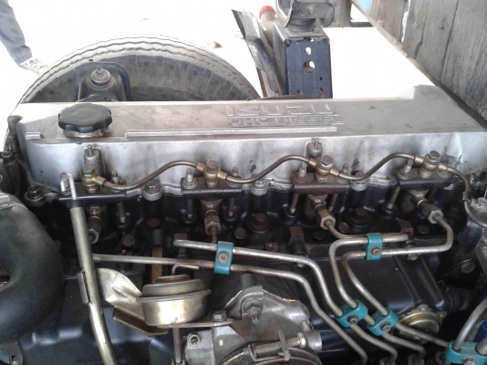 ขาย 6ล้อ NPR ปี 39 หัวการ์ตูน  430,000 กระบะยาว 4.5 เมตร