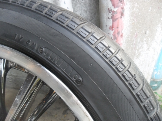 ล้อแม็ก 17นิ้ว 5รู114 พร้อมยาง สวยๆ 4 ล้อ ราคา 8500 บาท ล้อแม็ก 17นิ้ว 5รู114 พร้อมยาง สวยๆ 4 ล้อ ราคา 8500 บาท