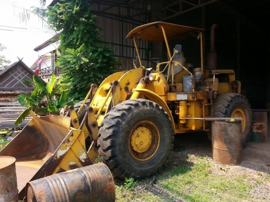 ขายรถตักล้อยาง 950 เครื่องดี ระบบไฮดรอริกดี ช่วงล่างดี พร้อมใช้งาน สนใจโทร 090-8588220คุณนะ 093-3258446คุณบิวตี้ ID:narong498 หรือ www.truck.in.th/498 หรือfb:ณรงค์ ซื้อขายรถมือสอง(เว็บไซต์ส่วนตัว)