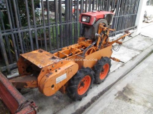 รถขุดร่องดินเดินตาม    KAWABE    FXC-330  รหัสสินค้า : 13001534   หรือเพิ่มเติมไดที่ www.nihonmono.com