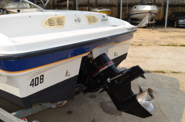 เรือ Bayliner 185 พร้อม trailer จากอเมริกา เรือดีพร้อมใช้งาน ราคา 450,000 บาท เรือ Bayliner 185 พร้อม trailer จากอเมริกา เรือดีพร้อมใช้งาน ราคา 450,000 บาท