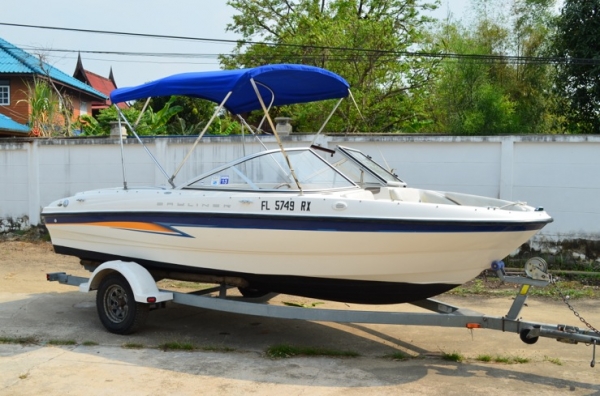 เรือ Bayliner 185 พร้อม trailer จากอเมริกา เรือดีพร้อมใช้งาน ราคา 450,000 บาท เรือ Bayliner 185 พร้อม trailer จากอเมริกา เรือดีพร้อมใช้งาน ราคา 450,000 บาท