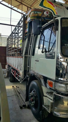 รถฮีโน่ 6 ล้อ หลังถนน 195 แรงม้า. ปี 38 ( รถประกอบ. )    สนใจติดต่อ  081 - 6079515