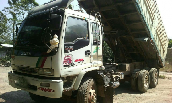 รถอีซูซุ 10 ล้อดั้ม FXZ 270 แรงม้า. ปี  46  ( ขายแม่ , ลูก )    สนใจติดต่อ  081 - 6079515
