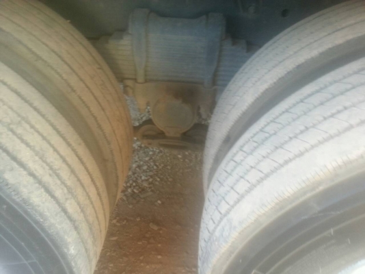 รถอีซูซุ 10 ล้อดั้ม FVZ 300 แรงม้า. ปี 53 ( รถวิ่ง 1xx,xxx กว่า กม. )      สนใจติดต่อ  081 - 6079515