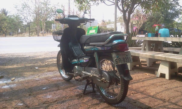 ขาย ฮอนด้า ดรีมเอ๊กเซล สภาพเดิมๆรถขี่ได้ปกติ ยางหน้า-หลัง เพิ่งเปลี่ยนมาใหม่ ระบบไฟใช้ได้ เลขเครื่องเลขโครง ตรงกัน(รถมีเล่มทะเบียน+ชุดโอนลอย) ค่าตัว 7000 บาท(ราคานี้งดต่อรองน่ะคร๊าบ) สนใจทักเเชทหรือโทรสอบถามได้ครับ 089-8054390 / 083-9008343 โอ๋ อยู่จังหวั