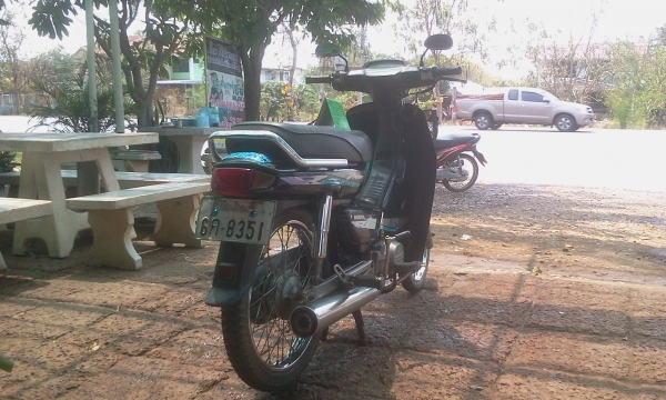 ขาย ฮอนด้า ดรีมเอ๊กเซล สภาพเดิมๆรถขี่ได้ปกติ ยางหน้า-หลัง เพิ่งเปลี่ยนมาใหม่ ระบบไฟใช้ได้ เลขเครื่องเลขโครง ตรงกัน(รถมีเล่มทะเบียน+ชุดโอนลอย) ค่าตัว 7000 บาท(ราคานี้งดต่อรองน่ะคร๊าบ) สนใจทักเเชทหรือโทรสอบถามได้ครับ 089-8054390 / 083-9008343 โอ๋ อยู่จังหวั