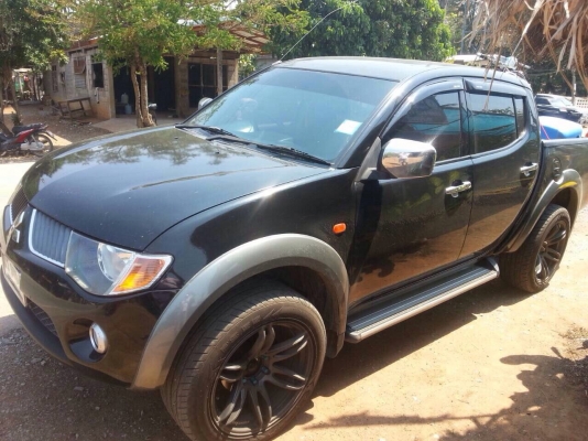 ขายด่วนมิตซูไททันปี09 4ประตูเกียร์ออโต้โฟร์วินแม็ก20เพิ่งเปลี่ยนรถสวยขาย380000เล่มพร้อมโอน