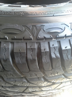 ยาง MAXXIS AT bravo700 31x10.5 R15 อายุยาง ปี12  สภาพสวย ไม่บั้ง ไม่บวม