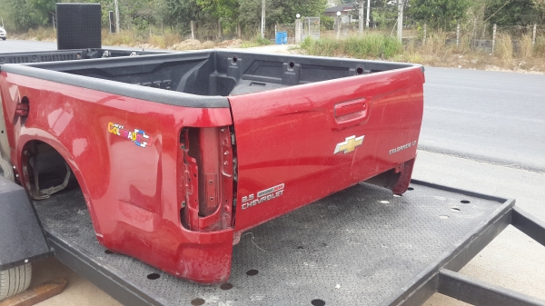 ลูกกระบะนิวเชฟแค็ป โปร่งใหญ่ ไม่มีรอยบุบ พร้อมแม็กไลน์เนอร์