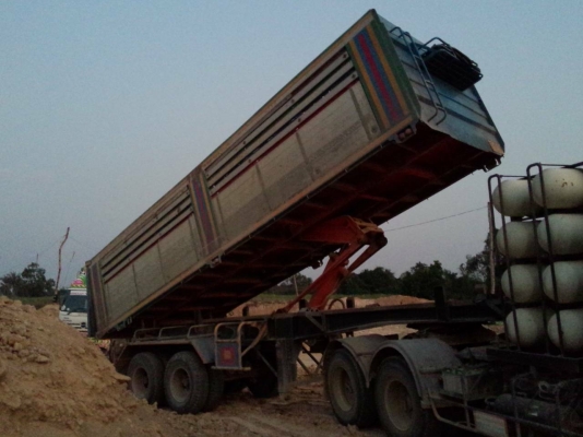 รถฮีโน่หัวลาก 2K เครื่อง K13D26 EK100 275 แรง พร้อมหางพ่วง