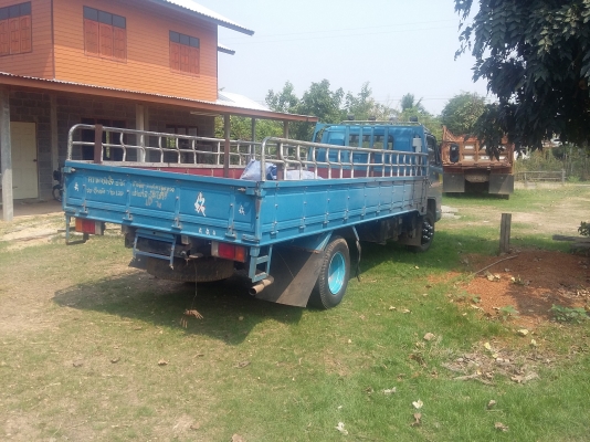 ขาย อีซูซุNPR115 สภาพสวย สีบางเดิมยังไม่เคยทำสี คัชชีสวย เอกสารพร้อมโอน