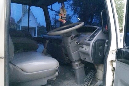 HINO FC3J - 175 HP JO7C หกล้อดั๊มพ์ กระบะดั๊มพ์เหล็ก 5 ตันความยาว 3.60 เมตรสภาพสวยพร้อมใช้งานได้เลยครับ เครื่องแรงดีไม่มีเยิ้ม หัวเก๋งสมอตกแต่งชดแต่งแบบพรีเมี่ยมสวยๆโดยรอบ ภายในเก๋งคอนโซลครบพร้อม แอร์เย็น พวงมาลัยเพาเวอร์ ระบบเบรคทริ๊ปฟี้ครบครัน ช่วงล่างค