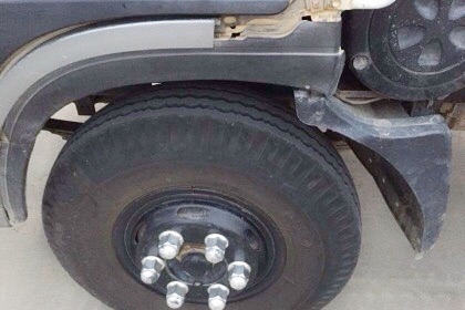 HINO FC3J - 175 HP JO7C หกล้อดั๊มพ์ กระบะดั๊มพ์เหล็ก 5 ตันความยาว 3.60 เมตรสภาพสวยพร้อมใช้งานได้เลยครับ เครื่องแรงดีไม่มีเยิ้ม หัวเก๋งสมอตกแต่งชดแต่งแบบพรีเมี่ยมสวยๆโดยรอบ ภายในเก๋งคอนโซลครบพร้อม แอร์เย็น พวงมาลัยเพาเวอร์ ระบบเบรคทริ๊ปฟี้ครบครัน ช่วงล่างค