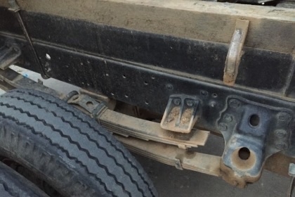 HINO FC3J - 175 HP JO7C หกล้อดั๊มพ์ กระบะดั๊มพ์เหล็ก 5 ตันความยาว 3.60 เมตรสภาพสวยพร้อมใช้งานได้เลยครับ เครื่องแรงดีไม่มีเยิ้ม หัวเก๋งสมอตกแต่งชดแต่งแบบพรีเมี่ยมสวยๆโดยรอบ ภายในเก๋งคอนโซลครบพร้อม แอร์เย็น พวงมาลัยเพาเวอร์ ระบบเบรคทริ๊ปฟี้ครบครัน ช่วงล่างค