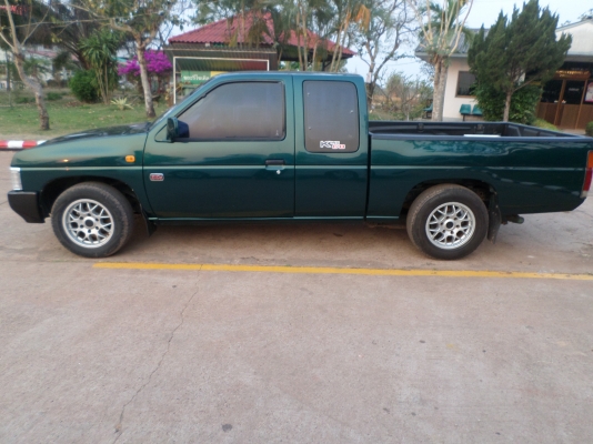 ขายกระบะนิสสันบิ๊กเอ็มแค๊ปฝาแดงจอโค้งสีเขียว ปลายปี38/1995 เครื่องแน่นสภาพพร้อมใช้งานสีเก็บมาใหม่สวยไร้ตำหนิบางๆครัชชีไม่มีผุช่วงล่างแน่นปึก ภาษีเต็ม+ทะเบียน+พร้อมชุดโอนครับสภาพพร้อมใช้งานครับแอร์เย็นจัด+ชีดีMP3+แม๊กไลเนอร์+ล้อแม๊ค+ยางดี4เส้น ...ขาย135,00